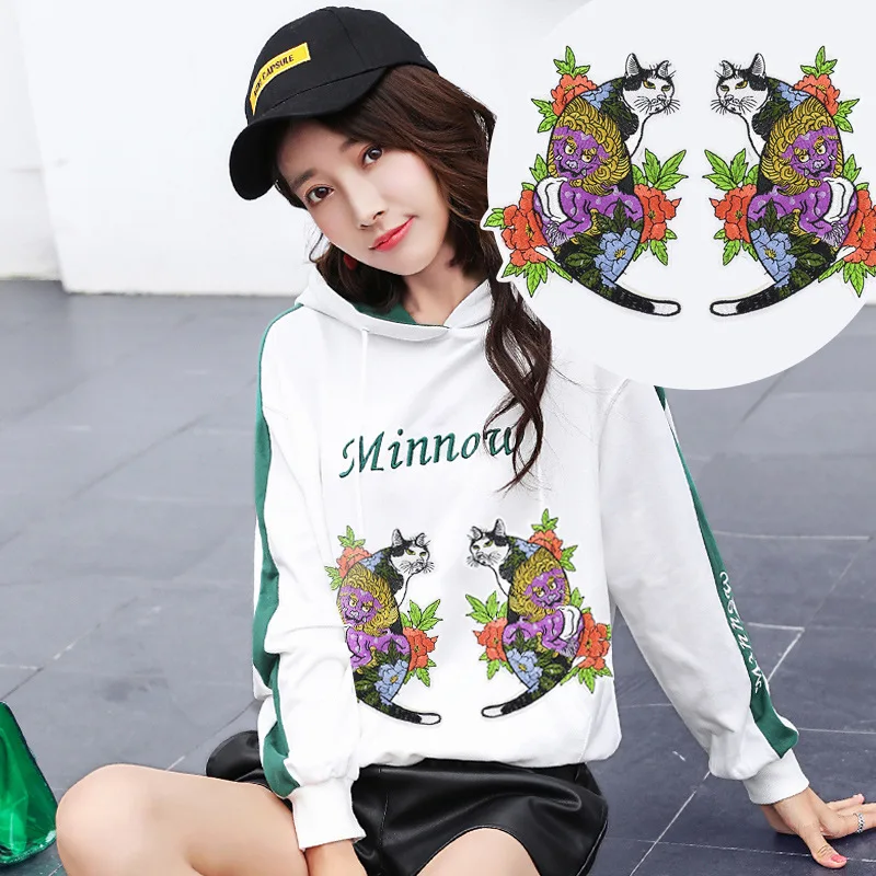 

1 pair 2018 NEW cat Change color Sequins Sew On Patch for clothes DIY Patch Applique Bag Clothing Coat Sweater Crafts