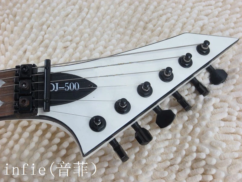 Free shipping new lectric guitar shaped active EMG pickups one drop of blood can be altered | Спорт и развлечения