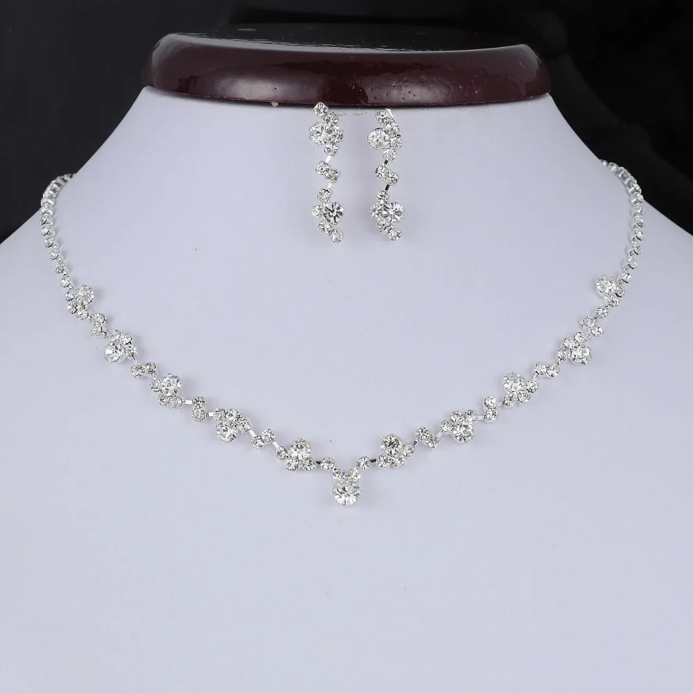 Комплект из колье и серёг серебристого цвета с кристаллами|african jewelry|necklace setafrican