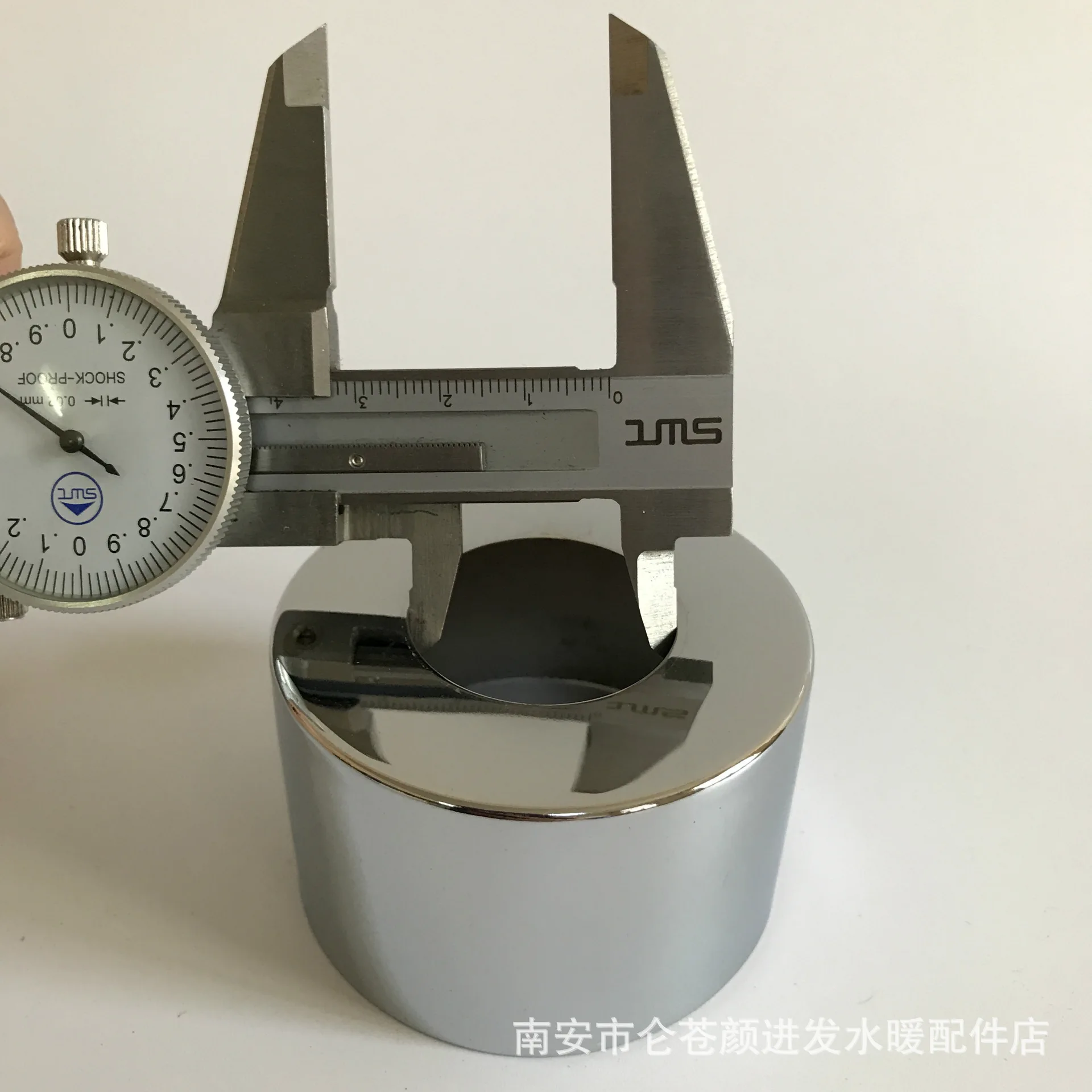 Наружная крышка из нержавеющей стали с отверстием в один дюйм декоративная