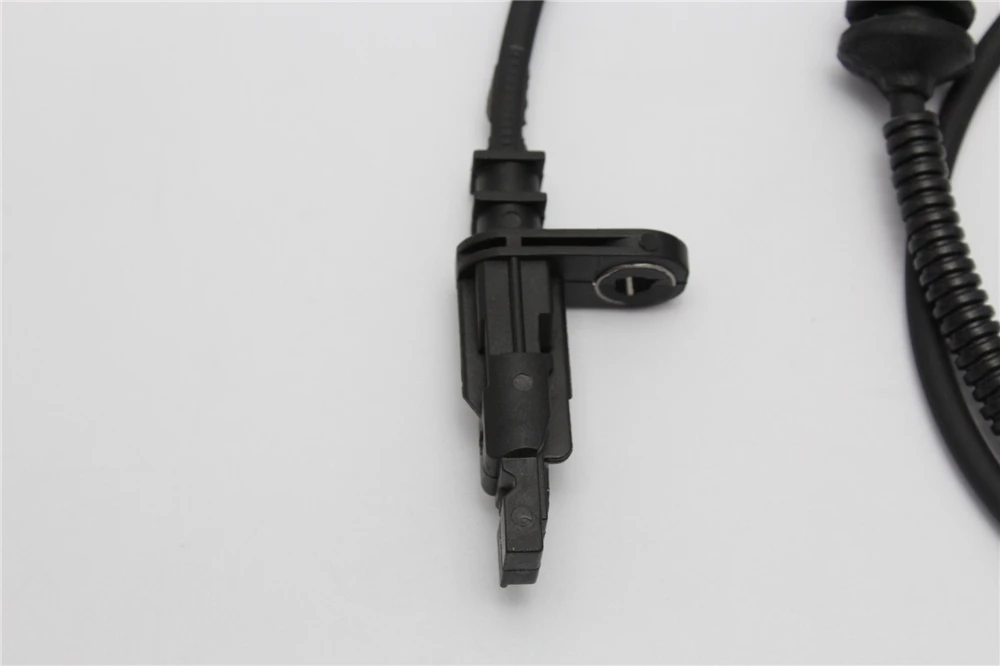Передний датчик скорости колеса ABS L/R для CITROEN C6 PEUGEOT 407 4545.G6 4545.A9 4545G6 4545A9 9642687580 0986594520