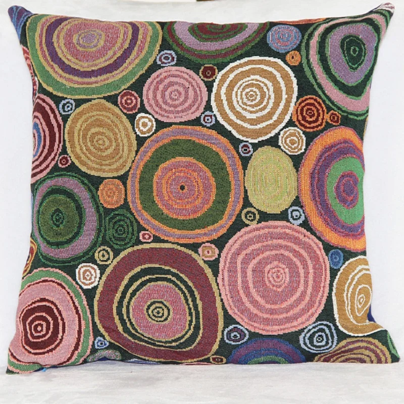 Классическая винтажная декоративная подушка в европейском стиле с цветочным