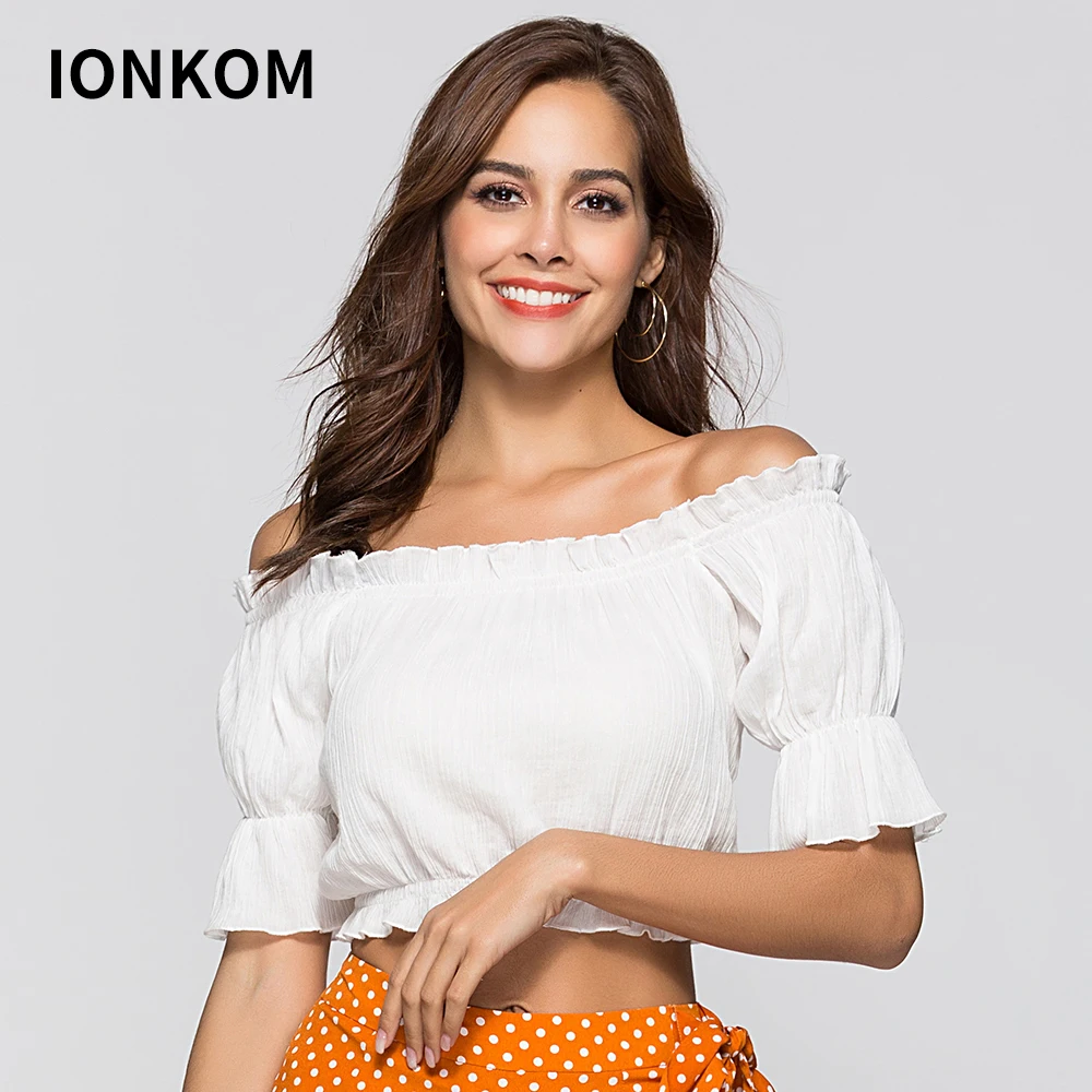 Женский укороченный топ с оборками IONKOM белая однотонная рубашка открытыми