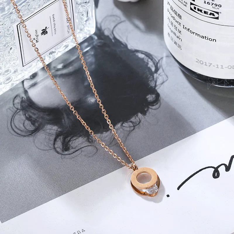 

YUN RUO Rose Gold Color Roman Number Zircon Pendant Necklace Fashion Titanium Steel Jewelry Woman Never Fade Free Shipping 2019