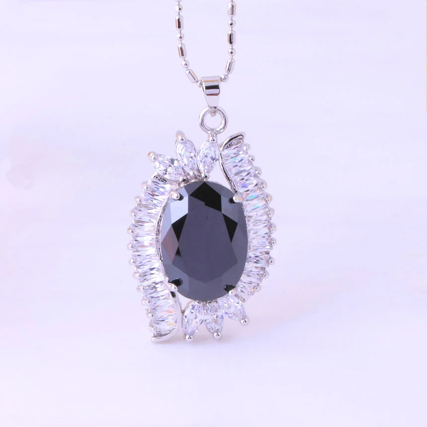 Женский комплект из колье и серёг с черным ониксом фианитом | Украшения