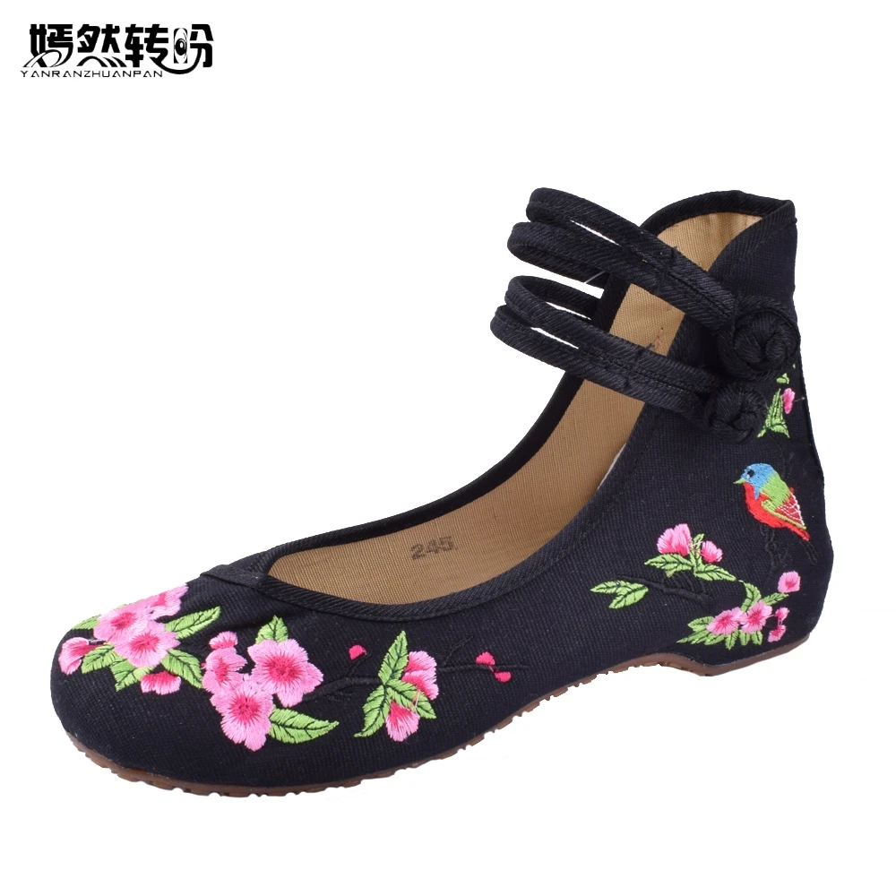 

Chinese Traditional Embroidery Women Canvs Shoes Casual Floral Ladies Shoe New Women Flats Dance Single Shoes