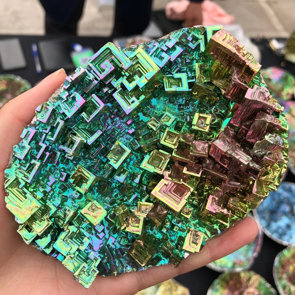 Ultra-rare bismuth crystals used as collectibles and ornaments | Дом и сад