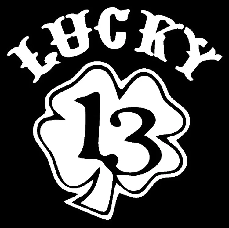 13*11CM 13 LUCKY Shamrock Reflective Car Stickers Decals Motorcycle Accessories Styling Black/Silver C1-0144 | Автомобили и