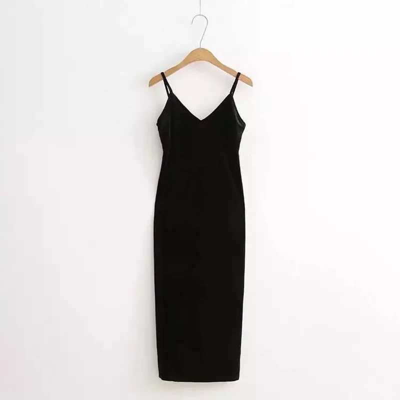 Женское короткое бархатное платье комбинация с разрезами по бокам весенне