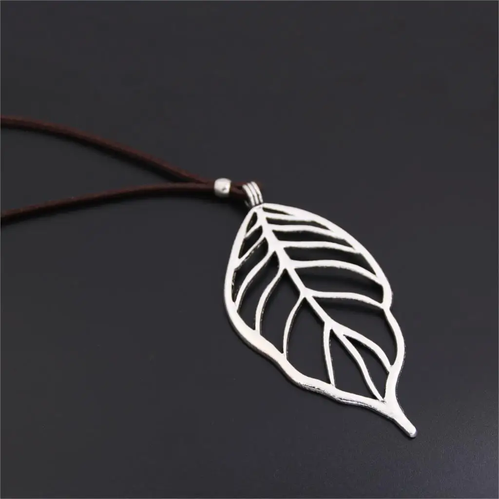 

1pc Zinc Alloy Hollow Heart Shape Leaf Charms Necklace Carved Pendant Suede Leather Diy Jewelry Valentine's Day Gift
