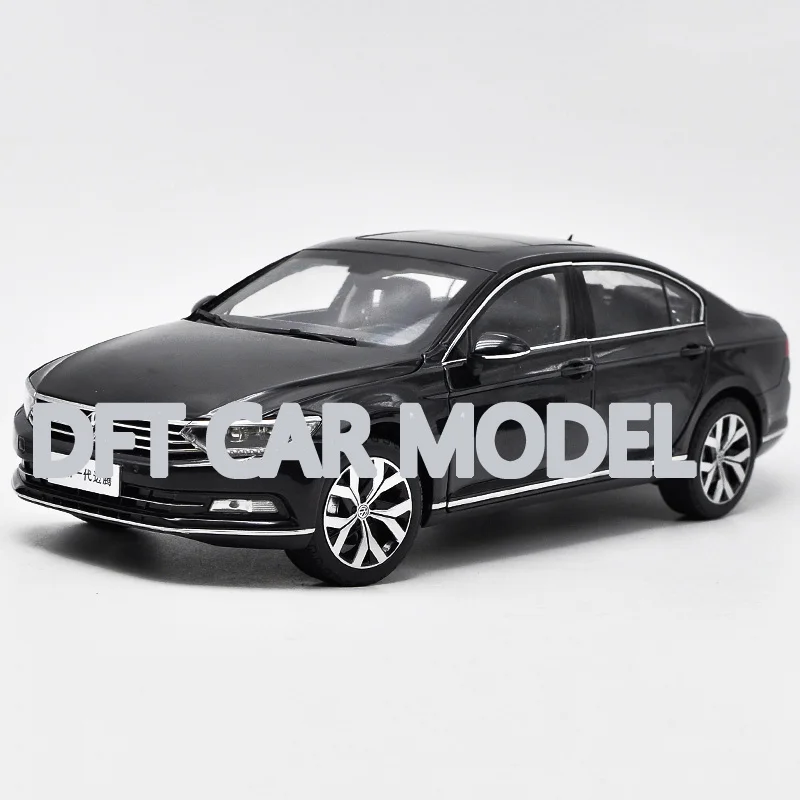 Черный 1:18 Alloy Pull Back Toy magotan Car Model Of Children's Toy Cars Original Authorized Authentic Kids Toys - Цвет: Черный