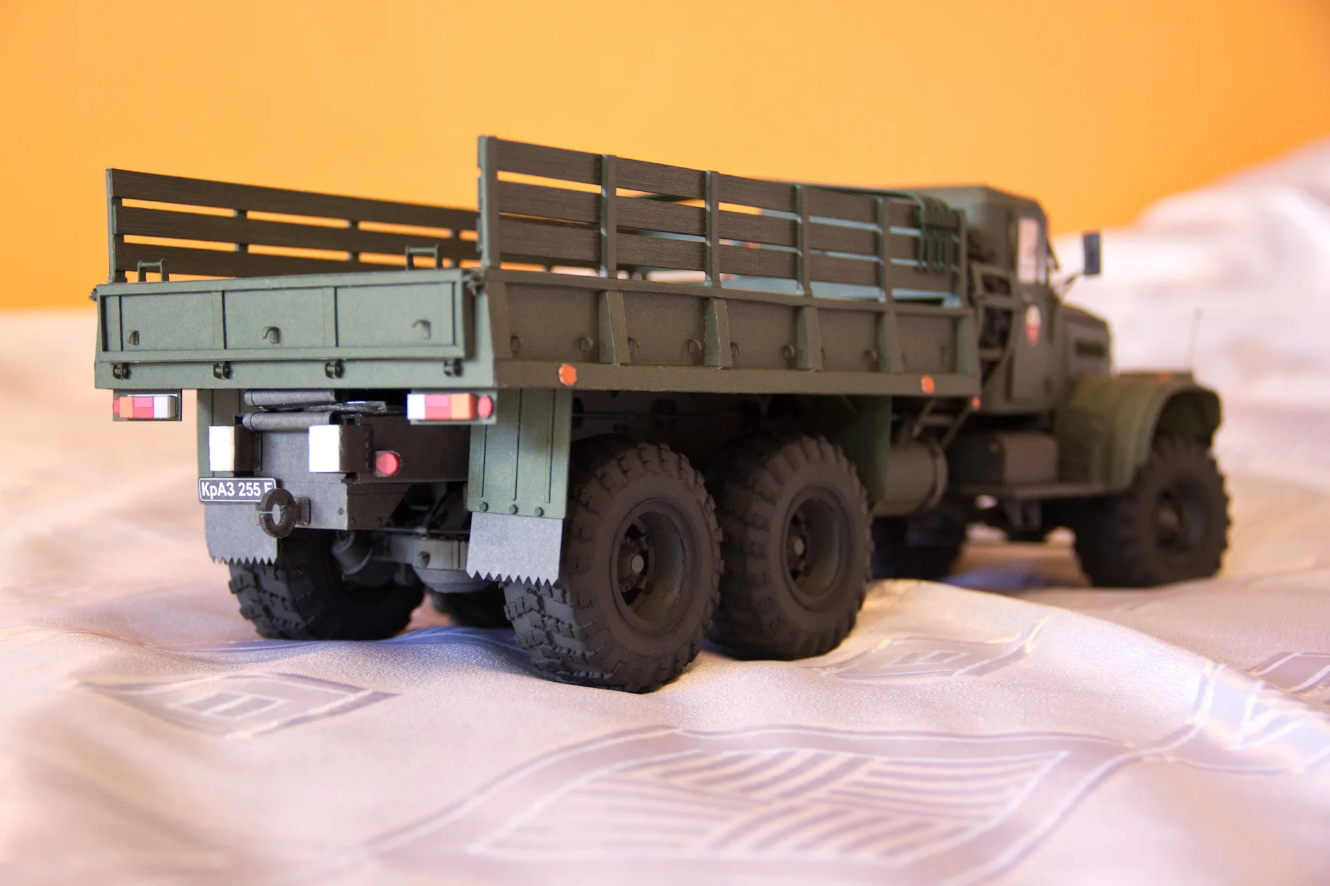 

1:25 Soviet Kraz-255B Military 3D Card Paper Model Truck Scale Military Vehicle Military Fan Manual DIY Military Collection Gift