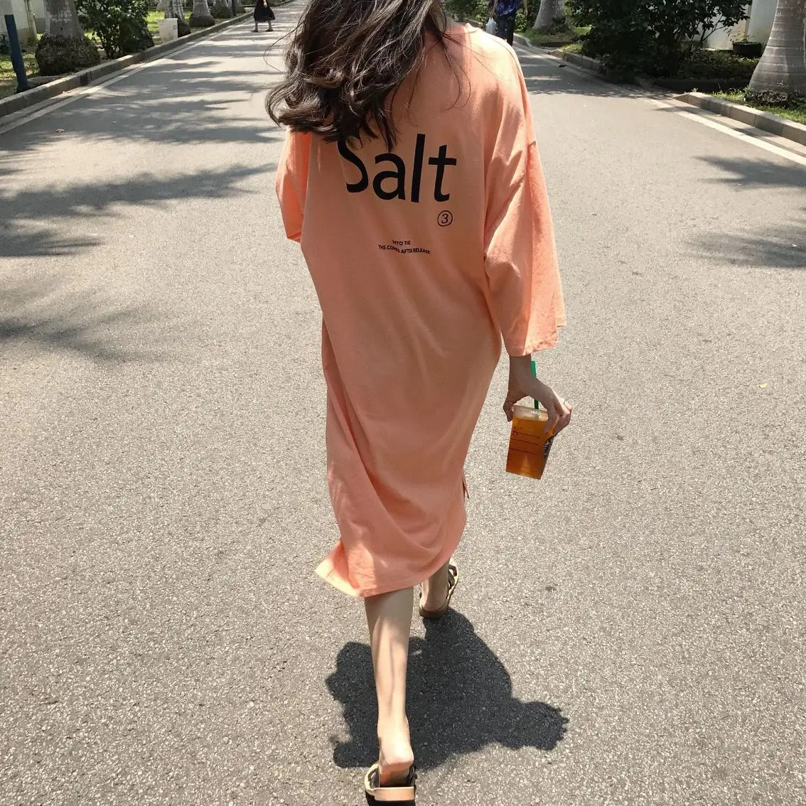 2018 women's wear INS letter printing side split fork long T-shirt loose dress tide. | Женская одежда