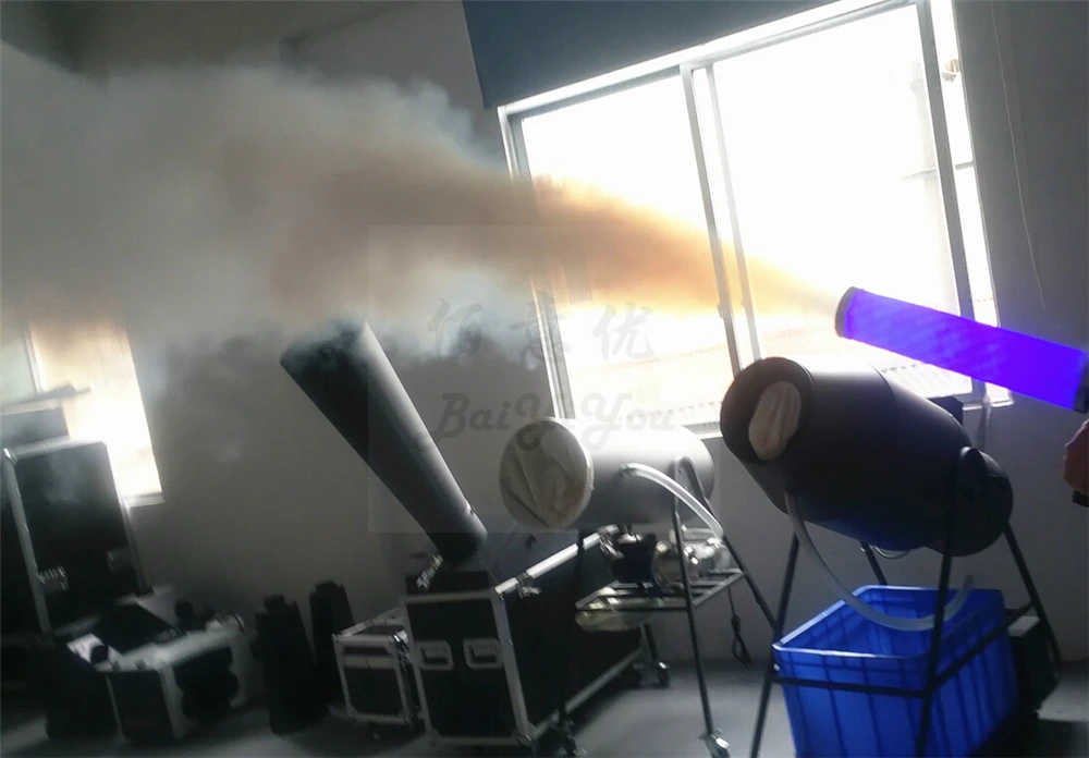 Бесплатная доставка маленький светодиодный пистолет Co2 Cannon СВЕТОДИОДНЫЙ цветной