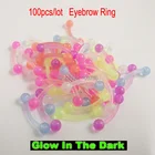100 шт.лот 16 г гибкое кольцо для бровей мягкое с шариком конусное светящееся в темноте ювелирное изделие для пирсинга тела Бесплатная доставка