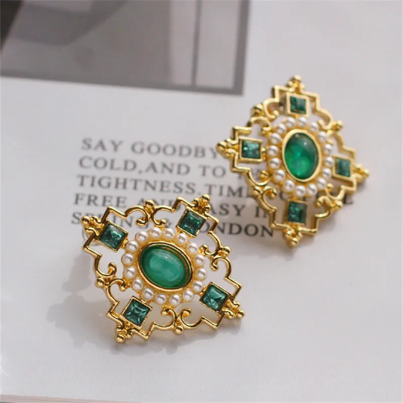 Vintage ethnic style inlaid green semi-precious stones imitation pearl brooch 925 silver needle earrings Ear clip necklace Suit