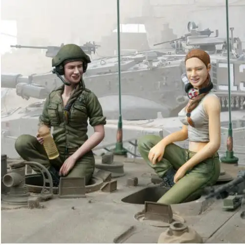 

1/16 Female Tank crew include 2 woman NOT HAVE TANK toy Resin Model Miniature resin figure Unassembly Unpainted