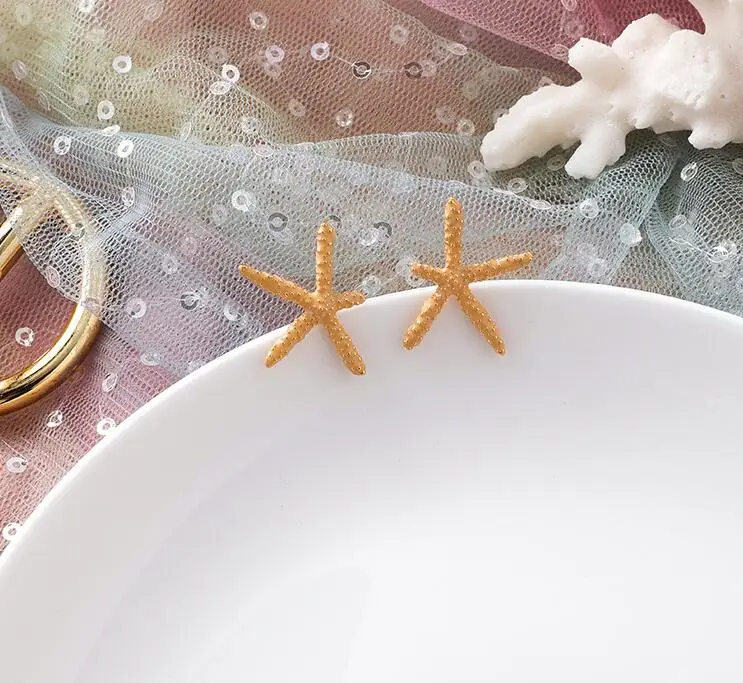 

SummerSimple Cute Sea Starfish Stud Earrings for Women