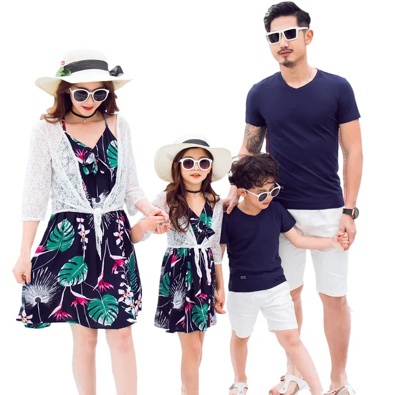 2pcs set or dress Одежда для родителей и детей, Одинаковая одежда для семьи, пляжная одежда для летнего отдыха, платье для мамы и дочки, рубашки для Отца и Сына - Цвет: 2pcs set or dress