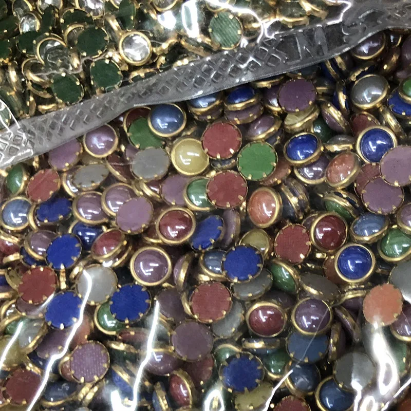 Стразы круглые с золотистыми краями 5 мм 100 шт. | Дом и сад