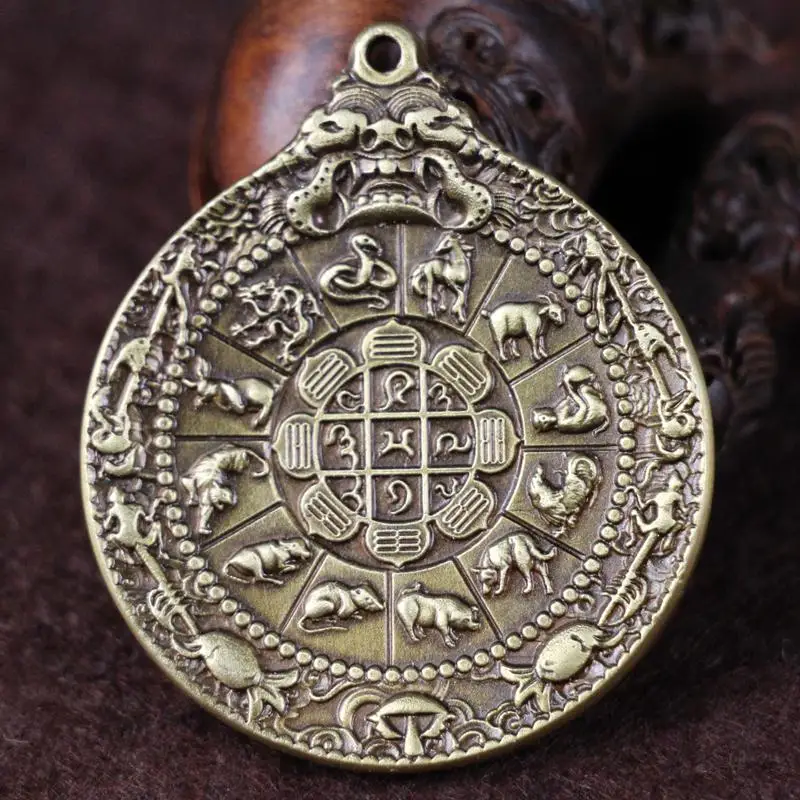 

China's feng shui brass Circular 12 zodiac chart statue-Family decoration bring good luck metal handicraft Necklace pendant