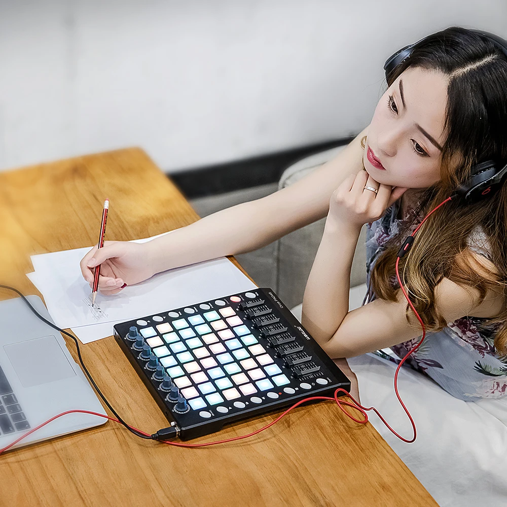 Портативный USB MIDI контроллер WORLDE PAD48 клавиатура мини 16 барабанных подставок с