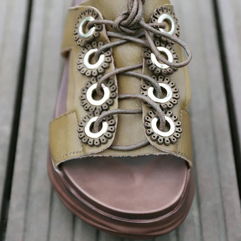 Летняя женская обувь в стиле ретро Новинка женские кожаные шлепанцы с ремешком