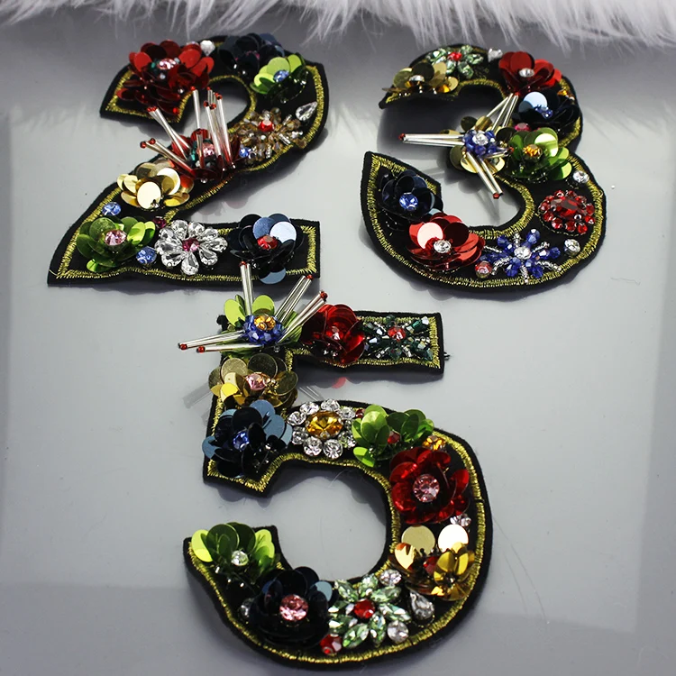 Большие блестки украшенные стразами с цветами и цифрами патчи для шитья