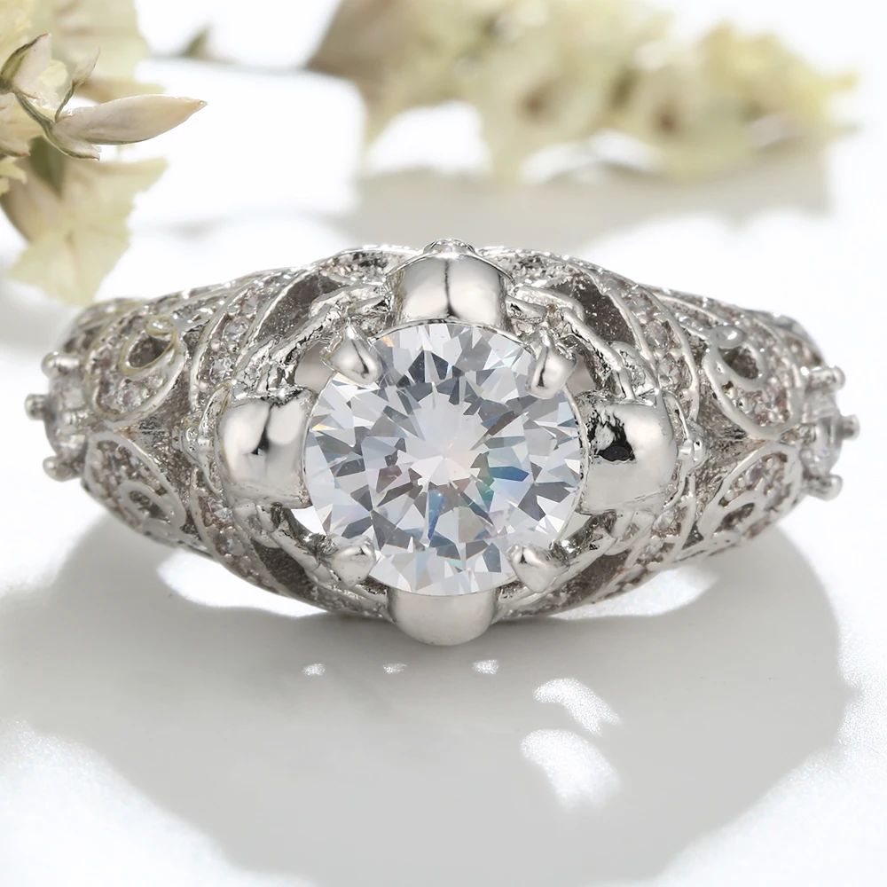 Белое кольцо в стиле панк с кубическим цирконием виде черепа винтажное свадебное