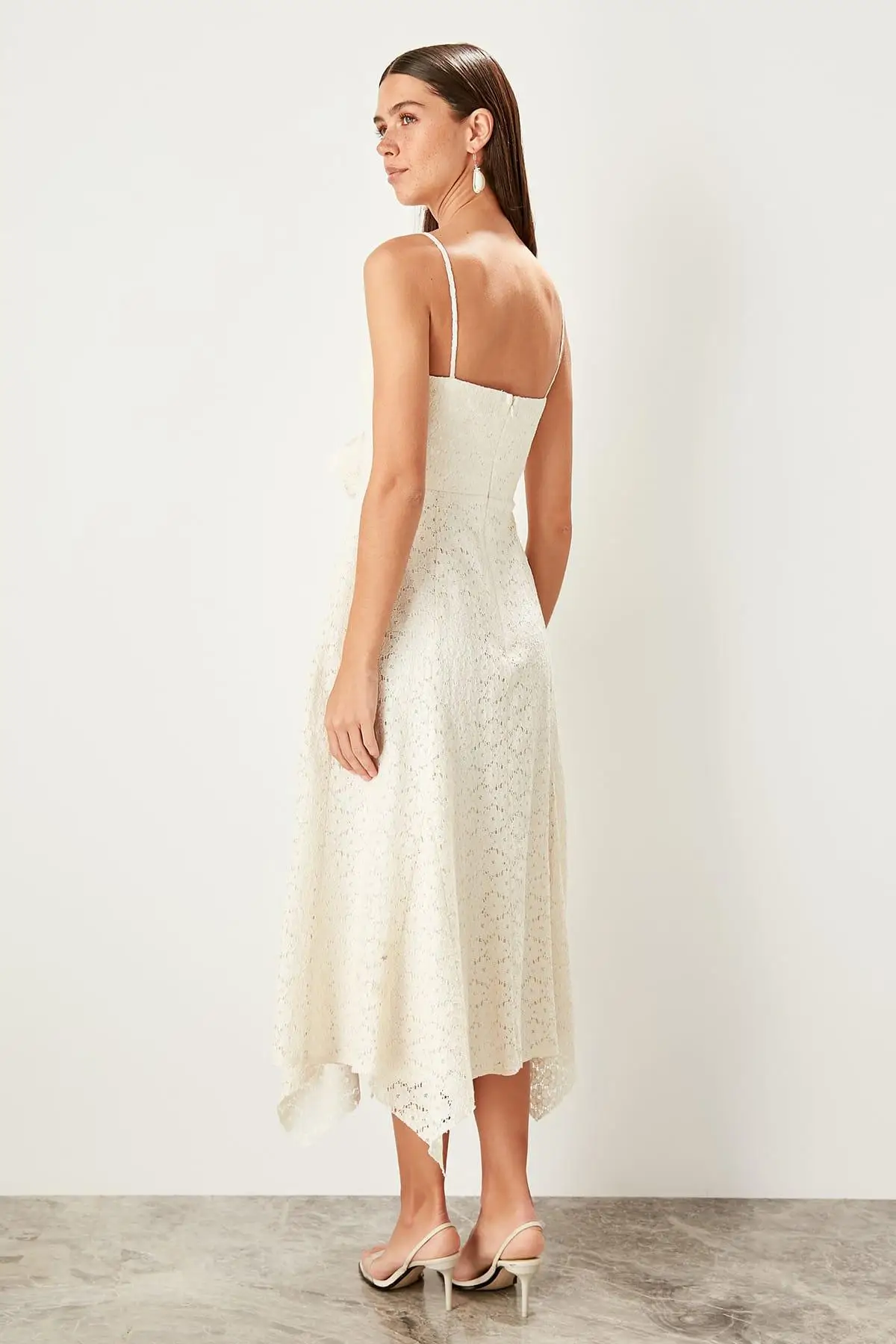Trendyol белое платье с бантом TPRSS19UZ0069|Женские платья| |