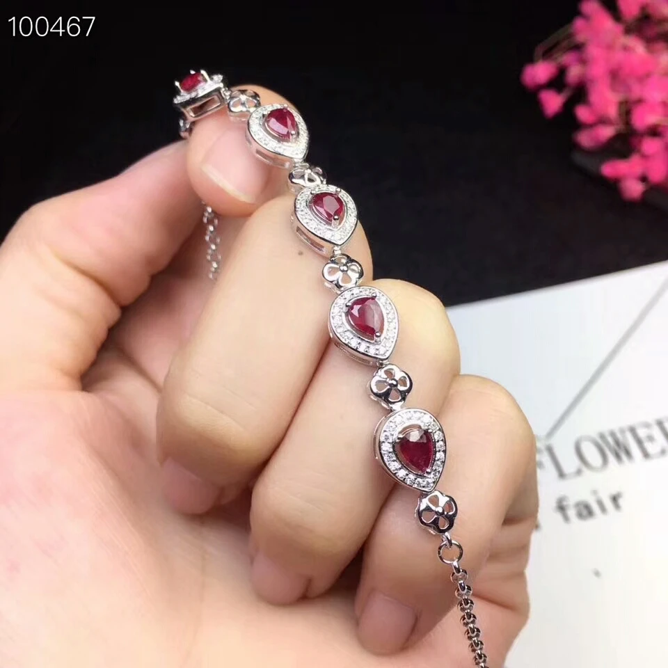 Женский браслет из серебра 925 пробы с красным камнем|Гибкие и жесткие браслеты| |