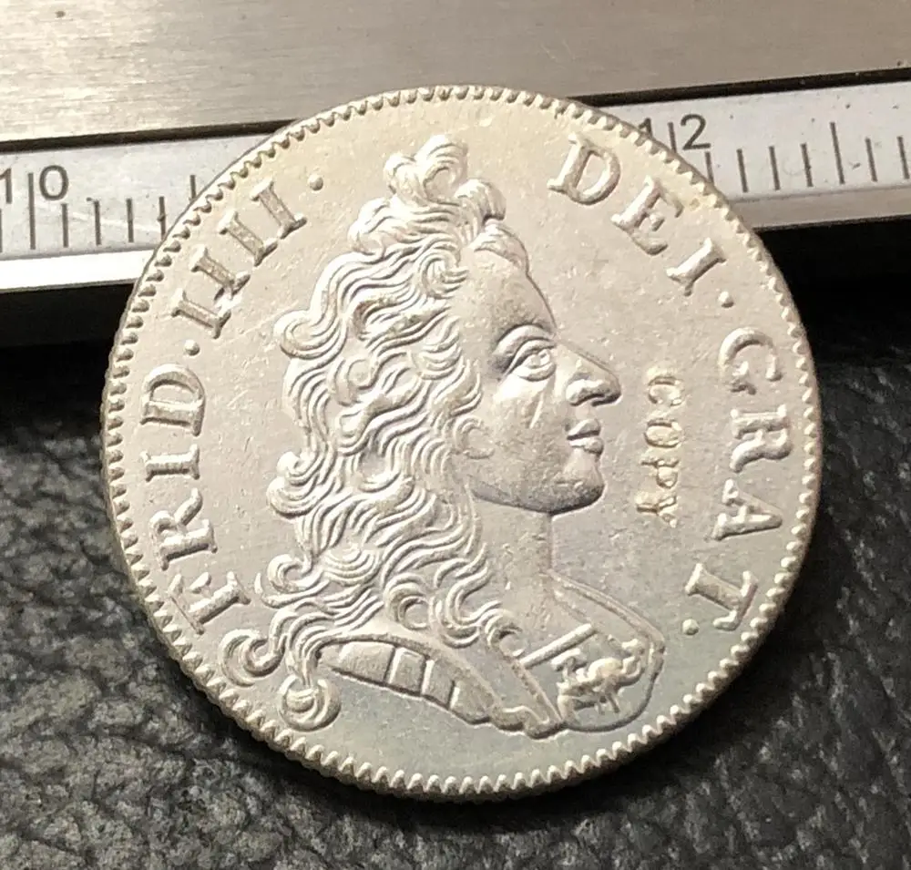 1709 ДАНИЯ 8 Skilling Dansk Frederik IV Посеребренная копия монеты|Безвалютные монеты| |
