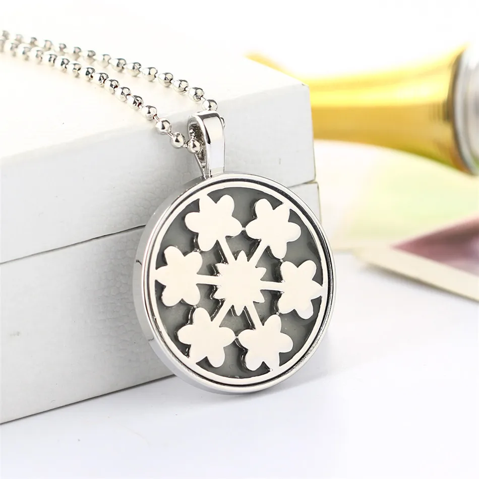 Мода свечение в Драк Снежинка Подвески и колье длинное ожерелье цепь для женщин