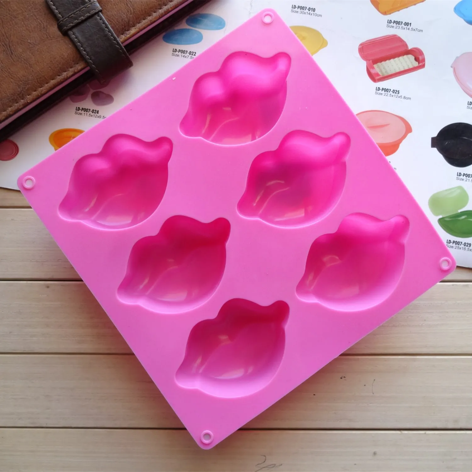 

New Silica Gel Cake Mold 6 Continuous Full Lip Pudding Jelly Mould B13255