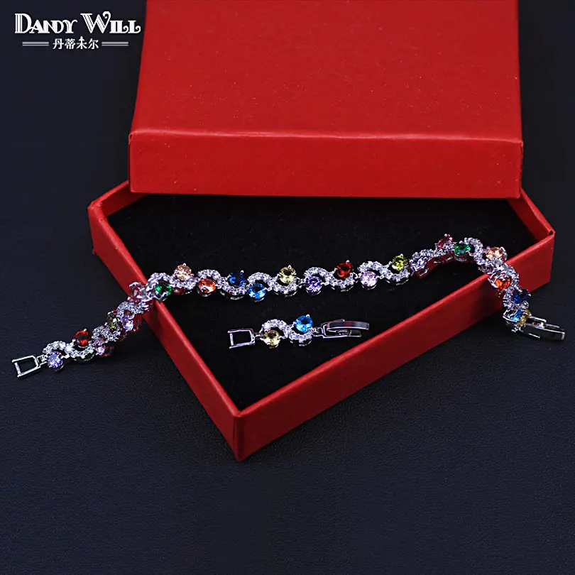 Роскошное женское украшение ручной работы с кристаллами фианита белый