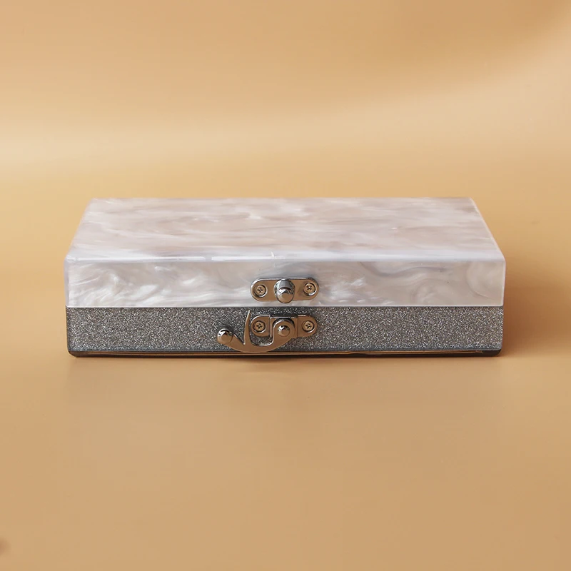 Акриловая сумка клатч женская маленькая на плечо Классические Серебристые