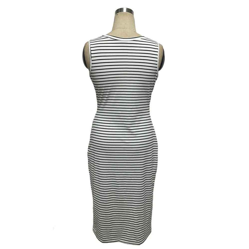 Женское платье в черно белую полоску с открытыми плечами Летние Длинные