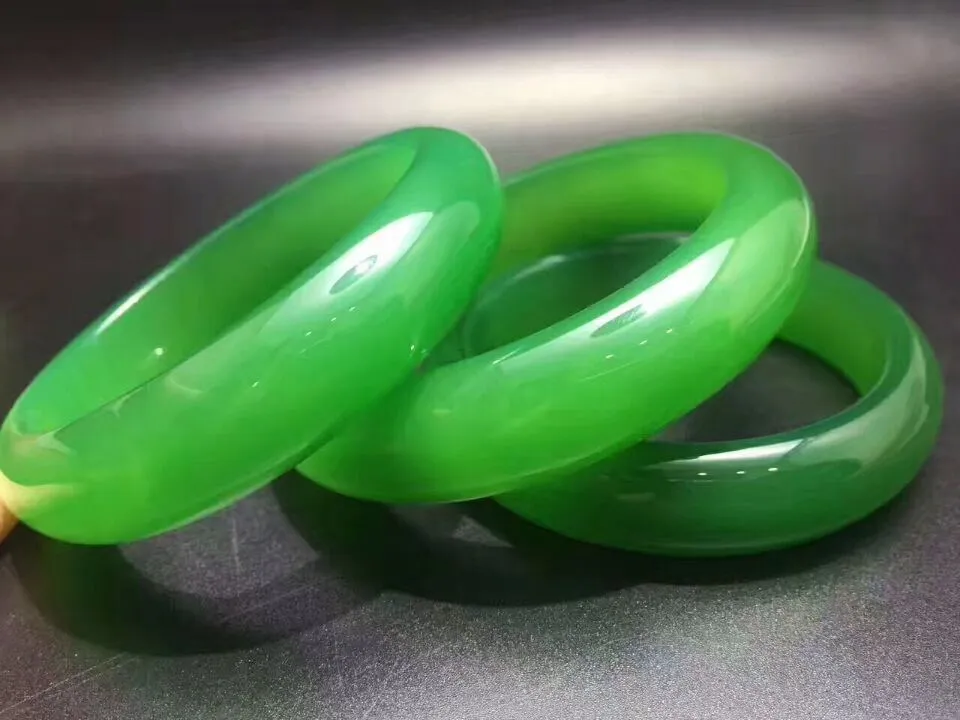 

Fine jewelry "bracelet, genuine chalcedony bracelet, natural emperor green agate bracelet to send certificates