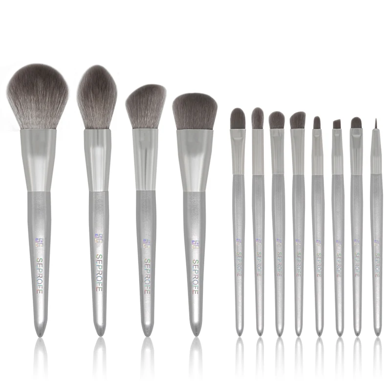 with logo 12 pcs silver makeup brushes set of beginners moonlight silver eyeshadow brush Blending Eyeliner Eyelash Eyebrow Make up Brushes - Handle Color: with logo