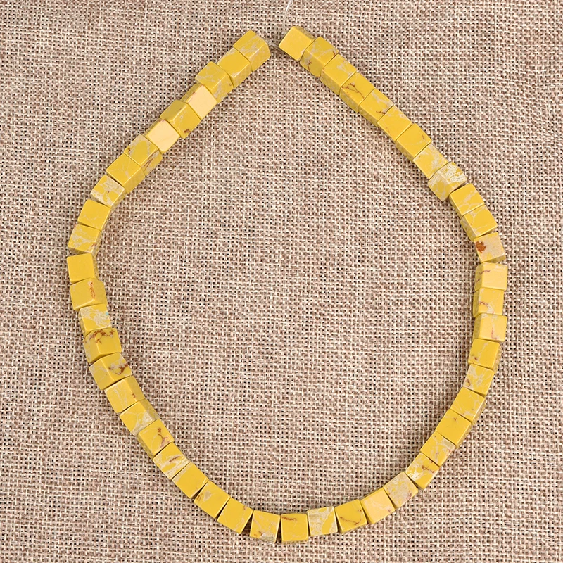 

The Synthesis emperor Bracelet stone Glaring Golden color and 8*8*8 MM Three -dimensional Semiprecious Bead