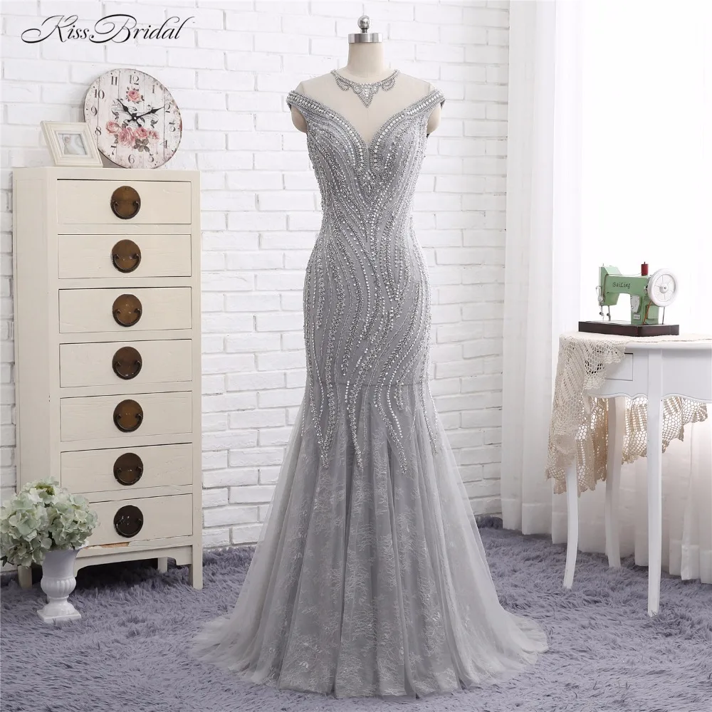 Серебристые торжественные вечерние платья длинное платье с рукавами-крылышками