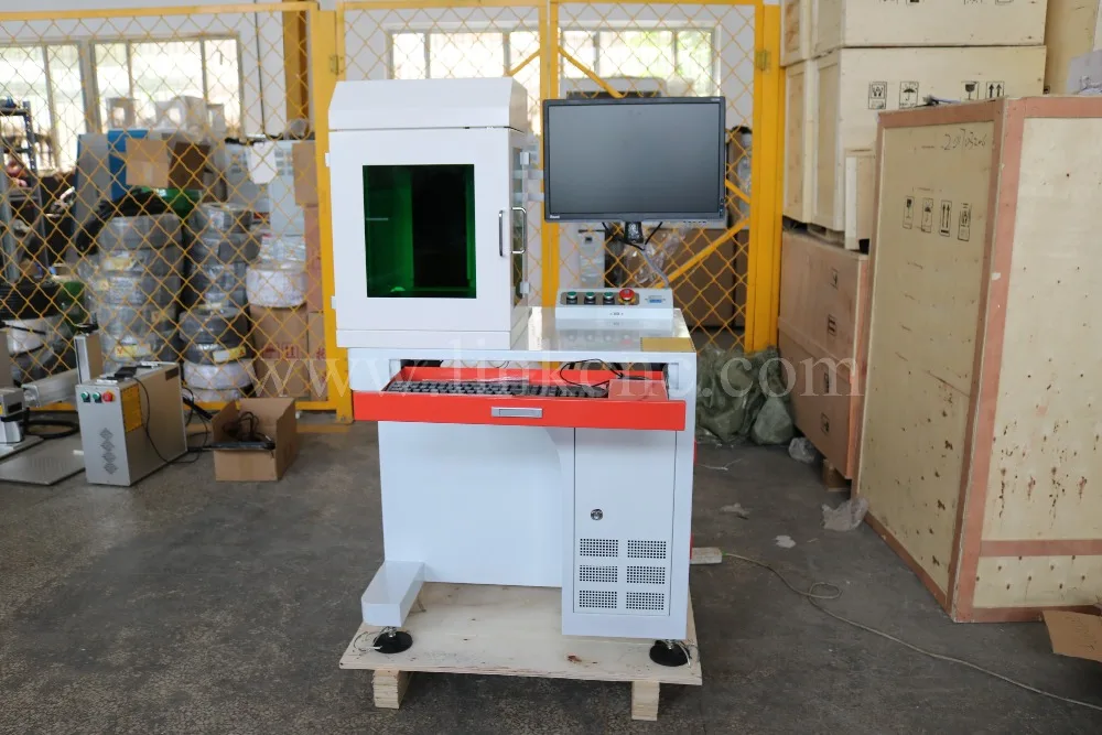 Многофункциональная цветная лазерная маркировочная машина с 200*300