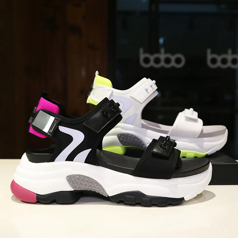 Модные женские босоножки на платформе с открытым носком коллекция 2019 года Летние