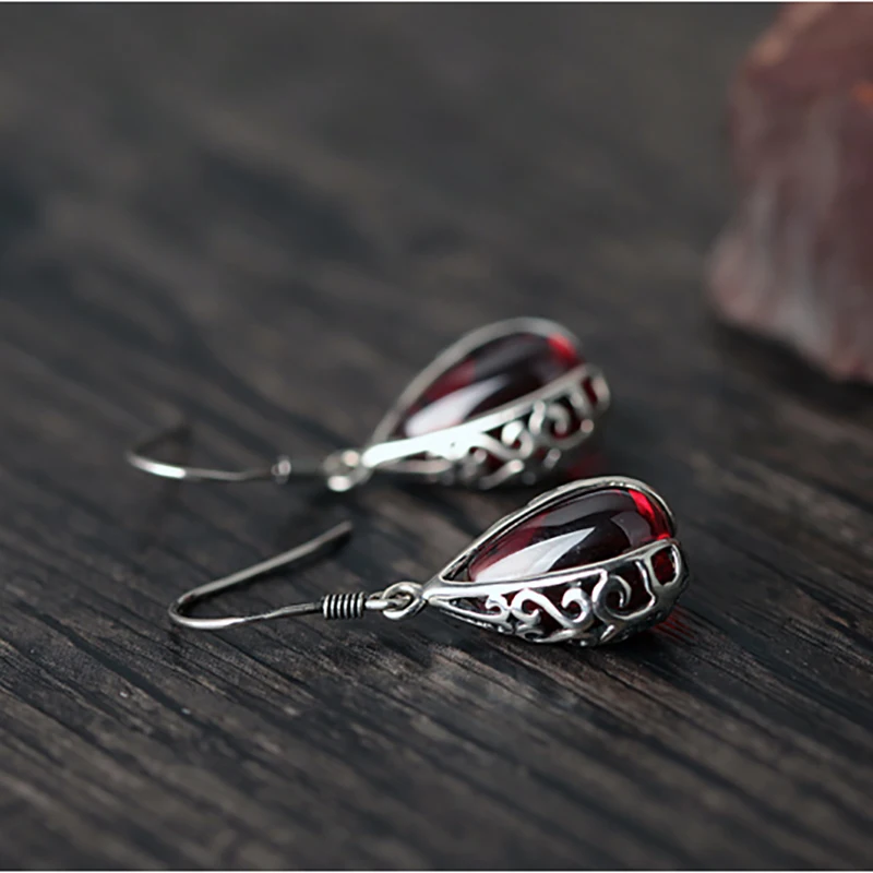 

High quality 925 Sterling Silver Earrings women jewelry Bohemia Earrings fashion simple red garnet water drop shape lovers gift