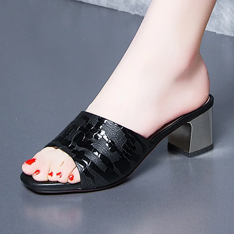 Кожаные Сандалии Чистый Цвет ЕВА Инъекций Обувь Площади Пляжные Рыбы Тапочки