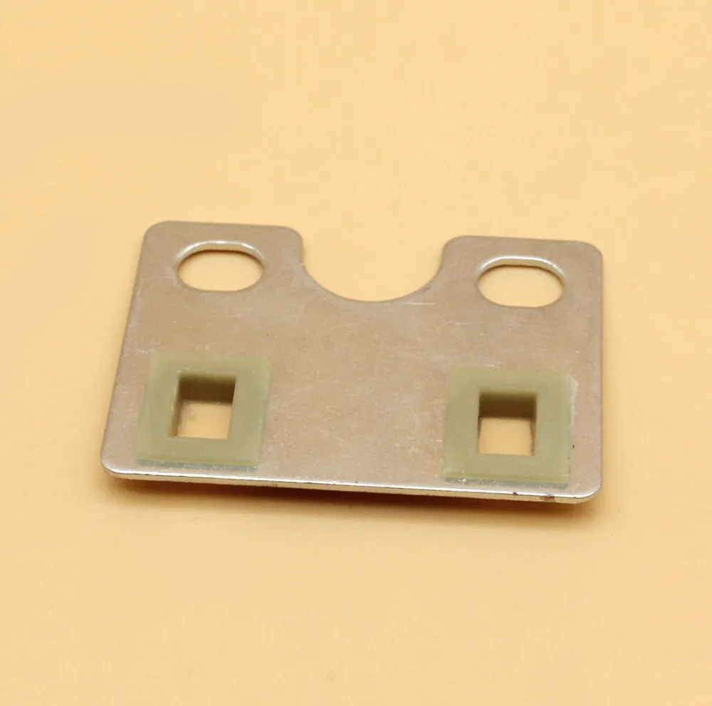 Направляющая пластина с нажимным стержнем для генератора бензинового двигателя