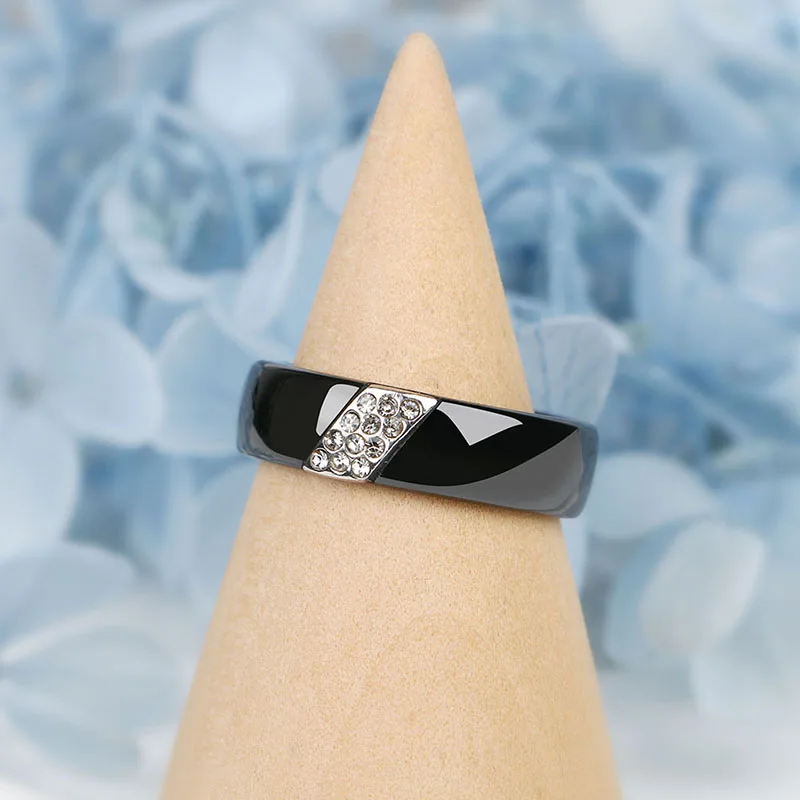 Кольцо женское керамическое с фианитом 6 мм красное черное|Кольца для помолвки| |