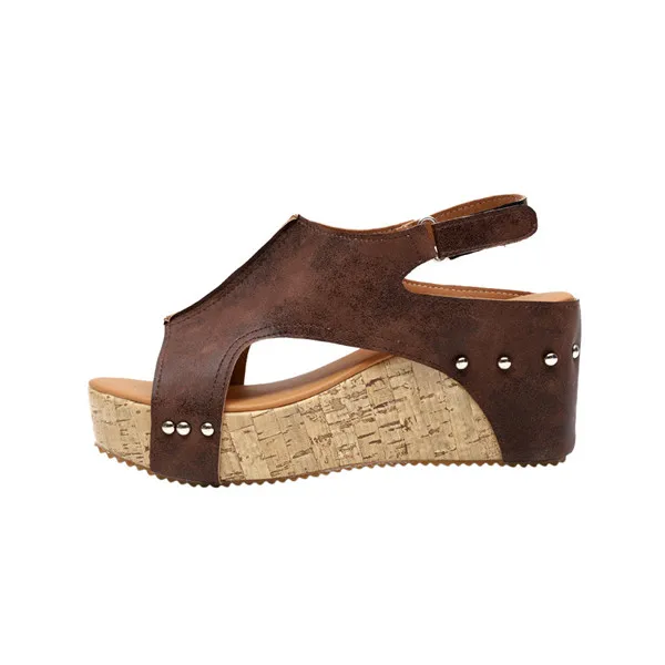 B-Sandals/женские летние дышащие пляжные сандалии с заклепками; повседневная обувь на танкетке в стиле бохо - Цвет: Brown