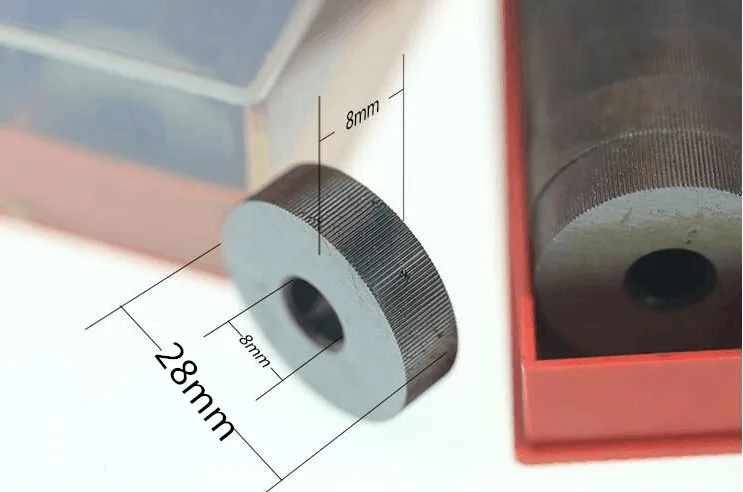 

Free shipping 2PCS High Speed Steel 0.6mm/0.8mm/1.0mm/1.2mm/1.5mm/1.8mm/2.0mm Pitch Straight Coarse Knurl Wheel Knurling Roller