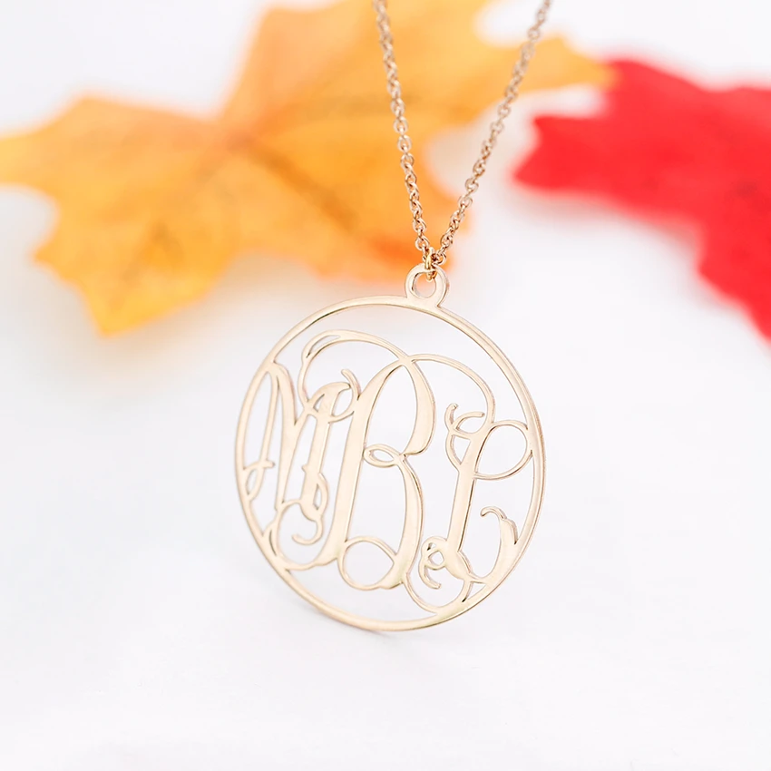 

Personalized 3 Initial Monogram Necklace Rose Custom Letter Nameplated Round Necklaces Women Men Stainless Steel Jewelry